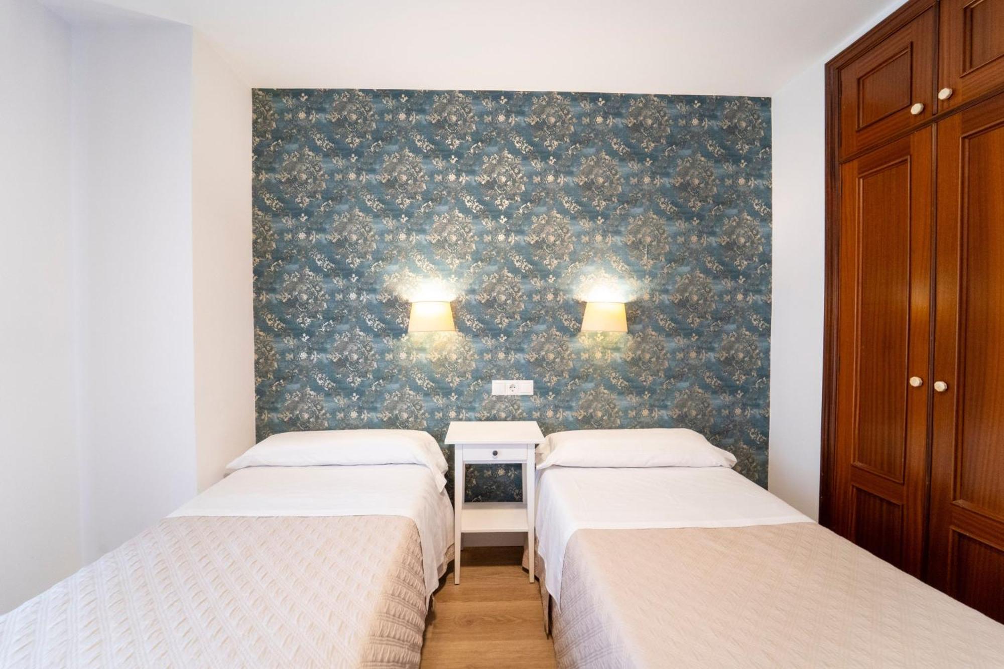 Hotel Ovetense Oviedo Kültér fotó